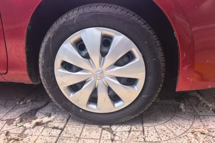 Used Toyota YARiS L Zhi Xuan 2015 1.5E Automatic Charm Edition Right Front Wheel Hub