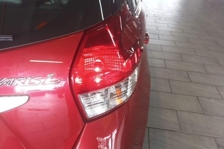 Used Toyota YARiS L Zhi Xuan 2015 1.5G Automatic Xuan Dong Sunroof Special Edition Right Rear Taillight
