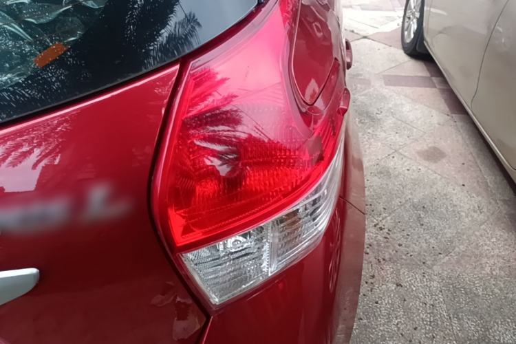 Used Toyota YARiS L Zhi Xuan 2015 1.5E Automatic Charm Edition Right Rear Taillight