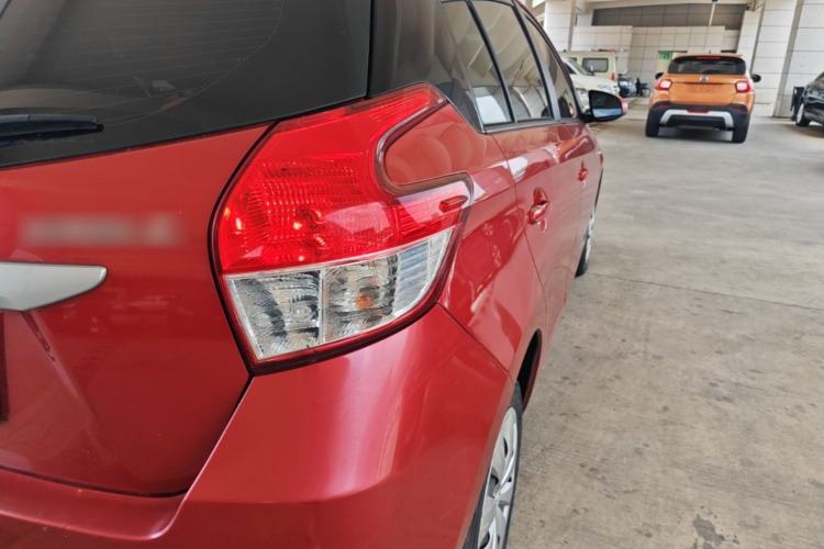 Used Toyota YARiS L Zhi Xuan 2015 1.5E Automatic Charm Edition Right Rear Taillight