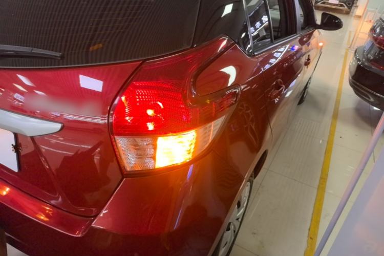 Used Toyota YARiS L Zhi Xuan 2015 1.5E Automatic Charm Edition Right Rear Taillight
