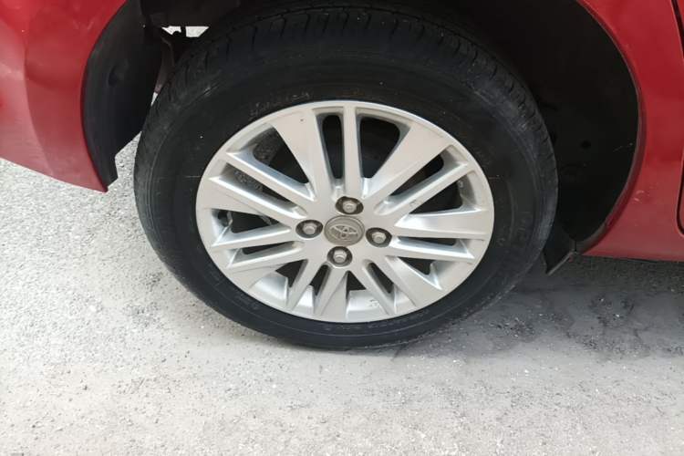 Used Toyota YARiS L Zhi Xuan 2015 1.5E Automatic Charm Edition Right Rear Wheel Hub