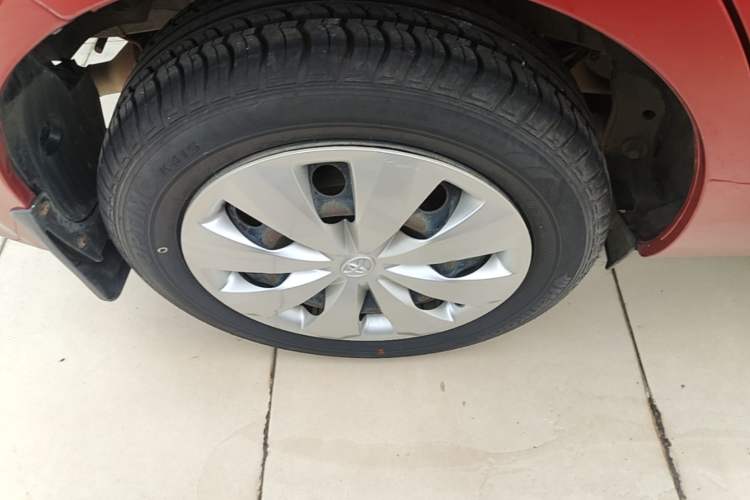 Used Toyota YARiS L Zhi Xuan 2015 1.5E Automatic Charm Edition Right Rear Wheel Hub
