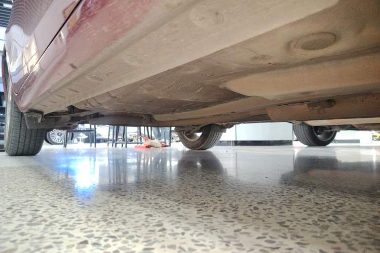 Used Toyota YARiS L Zhi Xuan 2015 1.5G Automatic Xuan Dong Sunroof Special Edition Right Side Sill
