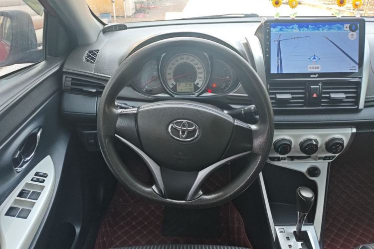 Used Toyota YARiS L Zhi Xuan 2015 1.5G Automatic Xuan Dong Sunroof Special Edition Steering Wheel