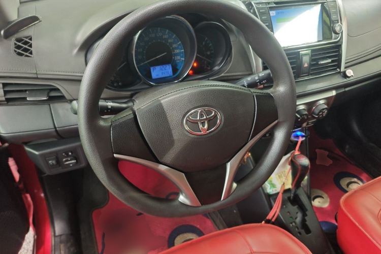 Used Toyota YARiS L Zhi Xuan 2015 1.5E Automatic Charm Edition Steering Wheel