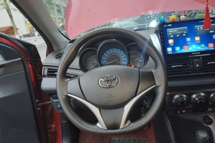 Used Toyota YARiS L Zhi Xuan 2015 1.5E Automatic Charm Edition Steering Wheel