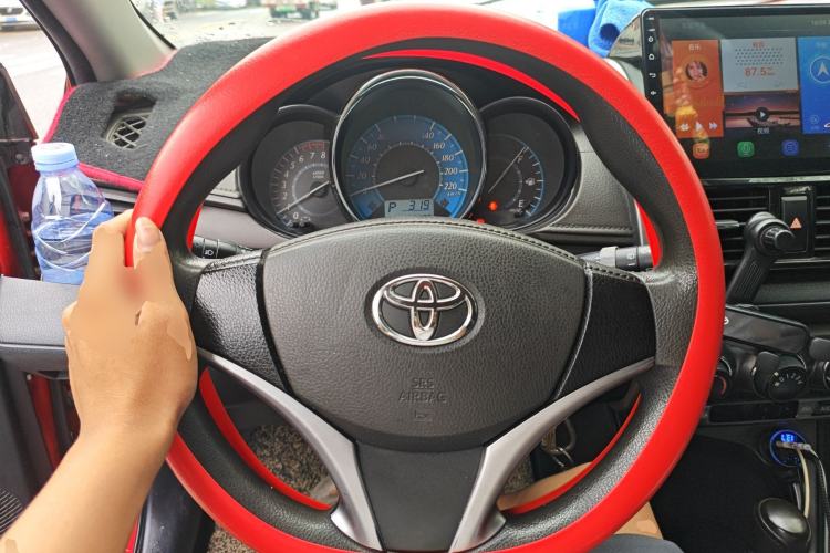 Used Toyota YARiS L Zhi Xuan 2015 1.5E Automatic Charm Edition Steering Wheel