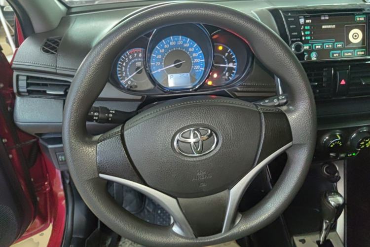 Used Toyota YARiS L Zhi Xuan 2015 1.5E Automatic Charm Edition Steering Wheel