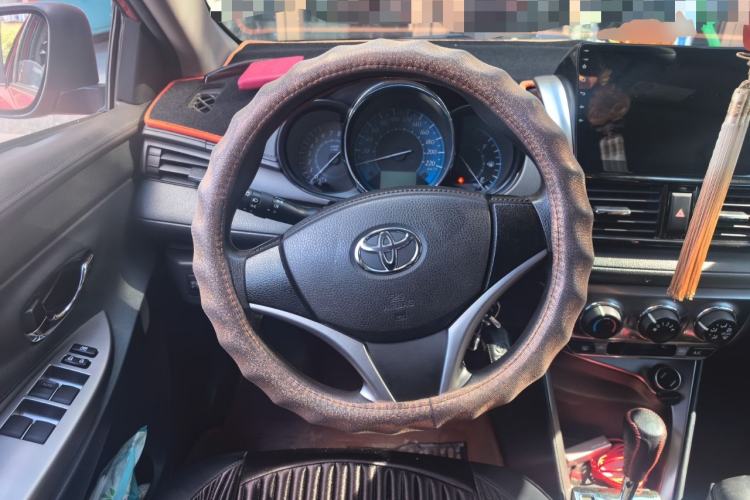 Used Toyota YARiS L Zhi Xuan 2015 1.5E Automatic Charm Edition Steering Wheel
