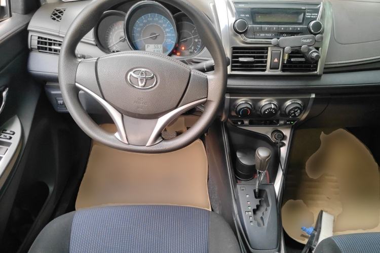 Used Toyota YARiS L Zhi Xuan 2015 1.5E Automatic Charm Edition Steering Wheel