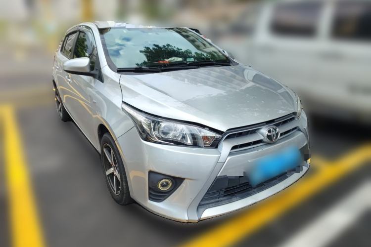 Used Toyota YARiS L Zhi Xuan 2015 1.5E Automatic Charm Edition Front Right 45 Deg