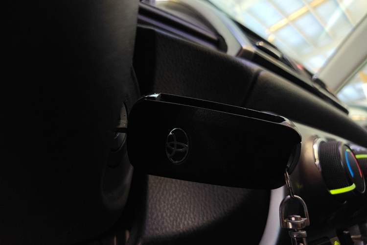 Used Toyota YARiS L Zhi Xuan 2015 1.5E Automatic Charm Edition Interior 1