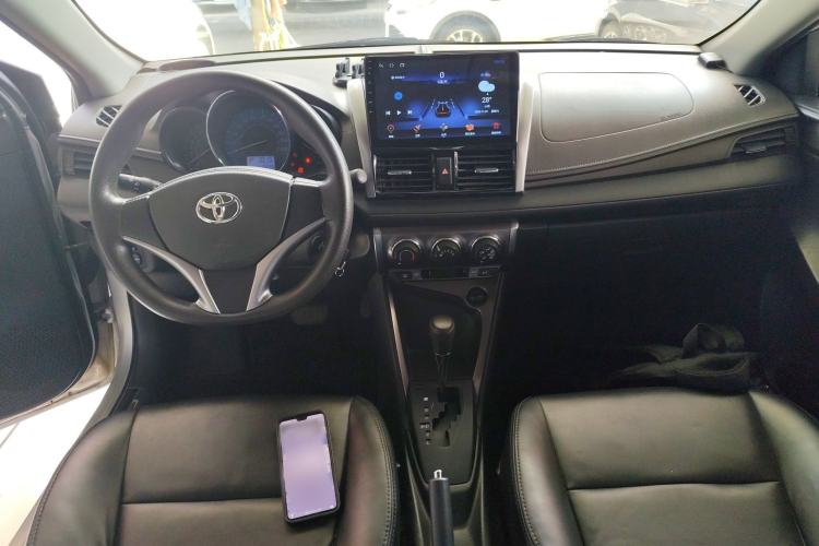 Used Toyota YARiS L Zhi Xuan 2015 1.5E Automatic Charm Edition Interior 2