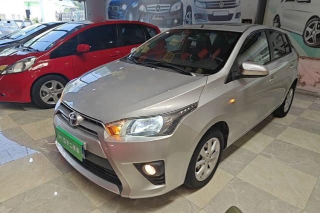 Ojetý Toyota YARiS L Zhi Xuan 2015 1.5G Automatic Xuan Dong Sunroof Special Edition