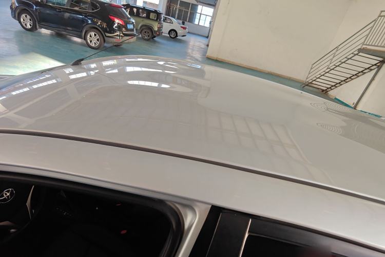Used Toyota YARiS L Zhi Xuan 2015 1.5E Automatic Charm Edition Roof