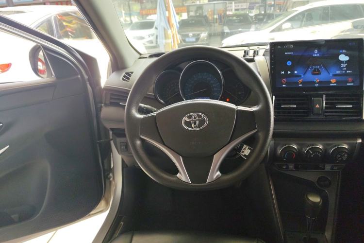 Used Toyota YARiS L Zhi Xuan 2015 1.5E Automatic Charm Edition Steering Wheel