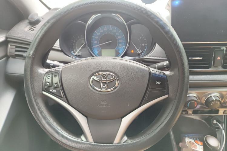 Used Toyota YARiS L Zhi Xuan 2015 1.5E Automatic Charm Edition Steering Wheel