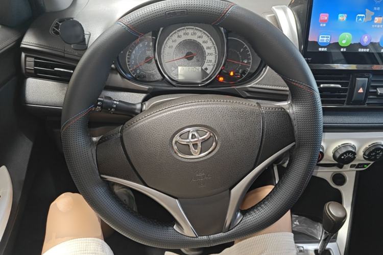Used Toyota YARiS L Zhi Xuan 2015 1.5G Automatic Xuan Dong Sunroof Special Edition Steering Wheel