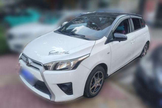 Ojetý Toyota YARiS L Zhi Xuan 2015 1.5E Automatic Charm Edition