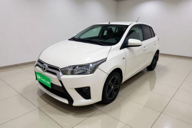 Toyota YARiS L Zhi Xuan 2015 1.5E Automatic Charm Edition usata