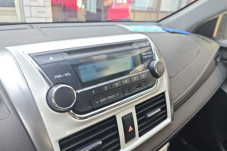Used Toyota YARiS L Zhi Xuan 2015 1.5G Automatic Xuan Dong Sunroof Special Edition Audio And AC Panel