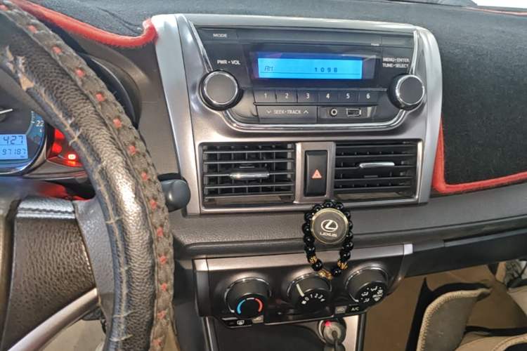 Used Toyota YARiS L Zhi Xuan 2015 1.5E Automatic Charm Edition Audio And AC Panel