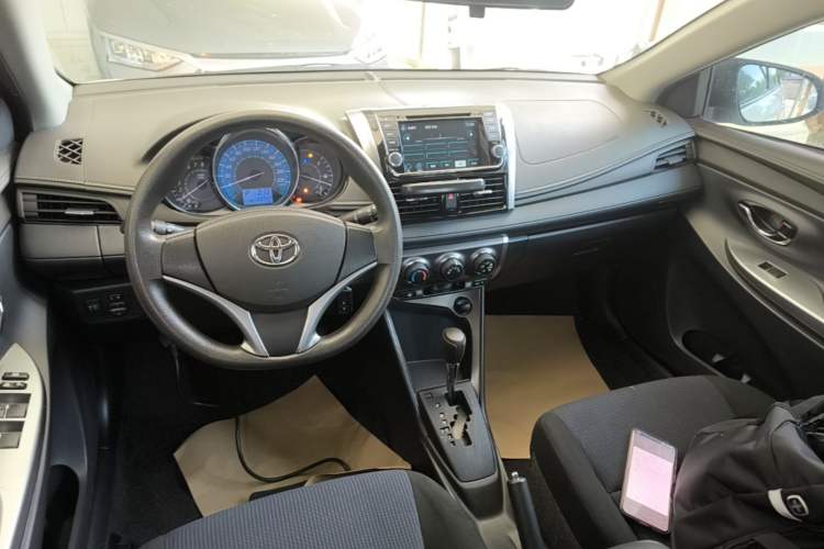 Used Toyota YARiS L Zhi Xuan 2015 1.5E Automatic Charm Edition Audio And AC Panel