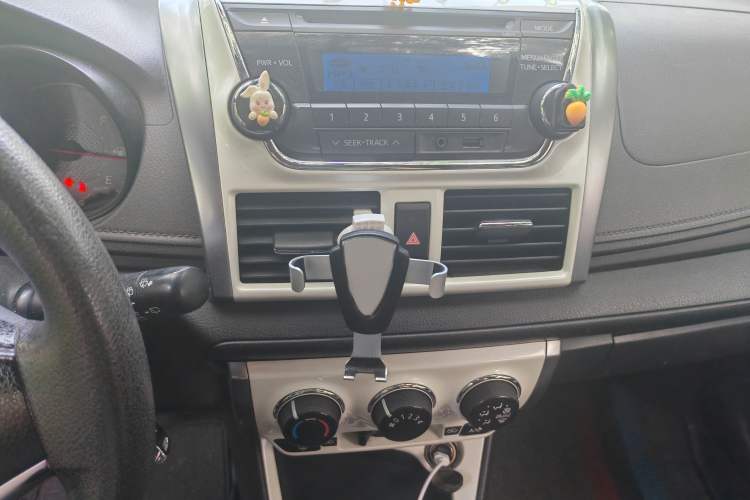 Used Toyota YARiS L Zhi Xuan 2015 1.5G Automatic Xuan Dong Sunroof Special Edition Audio And AC Panel