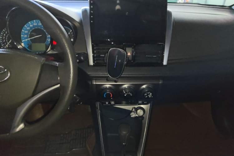 Used Toyota YARiS L Zhi Xuan 2015 1.5E Automatic Charm Edition Audio And AC Panel
