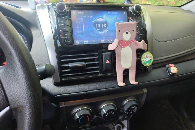 Used Toyota YARiS L Zhi Xuan 2015 1.5E Automatic Charm Edition Audio And AC Panel