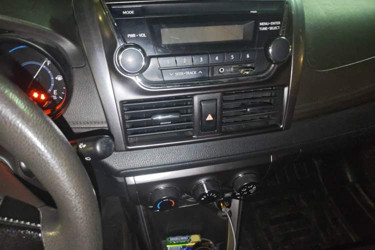 Used Toyota YARiS L Zhi Xuan 2015 1.5E Automatic Charm Edition Audio And AC Panel