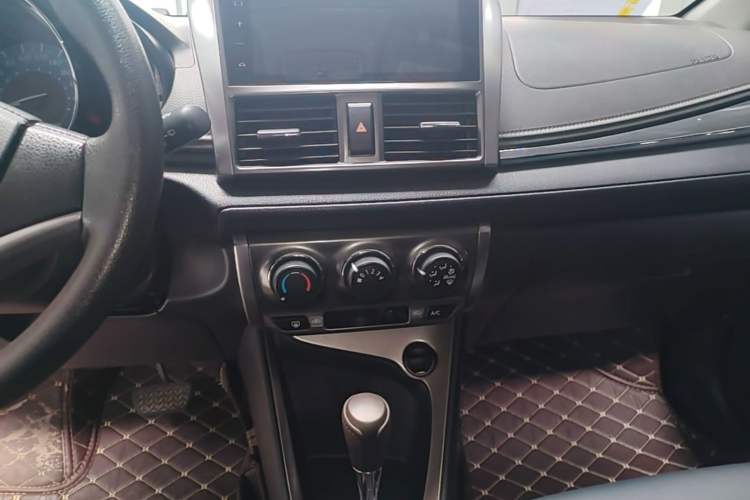 Used Toyota YARiS L Zhi Xuan 2015 1.5E Automatic Charm Edition Audio And AC Panel