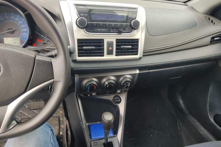 Used Toyota YARiS L Zhi Xuan 2015 1.5E Automatic Charm Edition Audio And AC Panel
