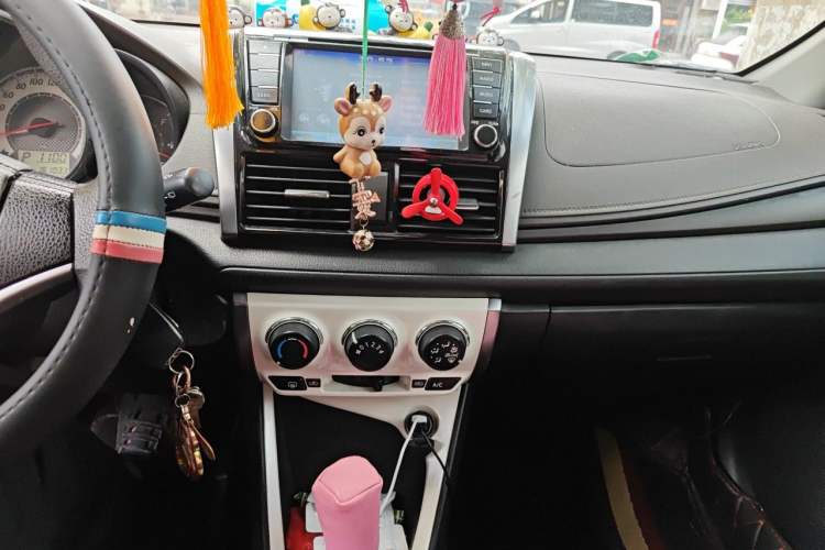 Used Toyota YARiS L Zhi Xuan 2015 1.5G Automatic Xuan Dong Sunroof Special Edition Audio And AC Panel