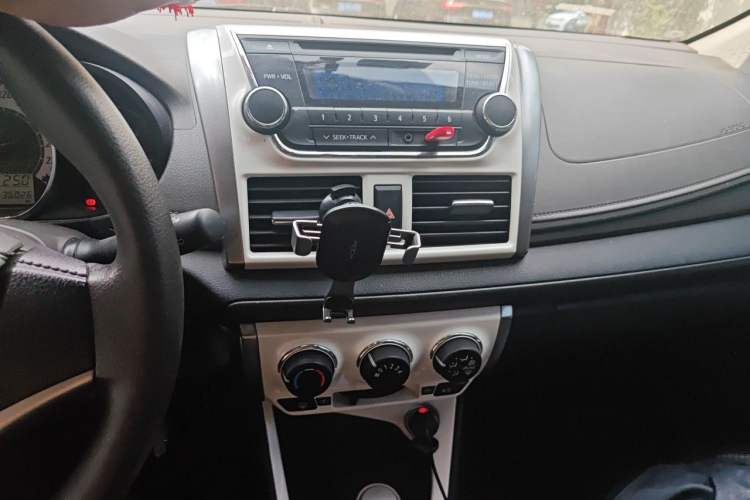 Used Toyota YARiS L Zhi Xuan 2015 1.5G Automatic Xuan Dong Sunroof Special Edition Audio And AC Panel