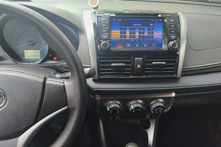 Used Toyota YARiS L Zhi Xuan 2015 1.5E Automatic Charm Edition Audio And AC Panel