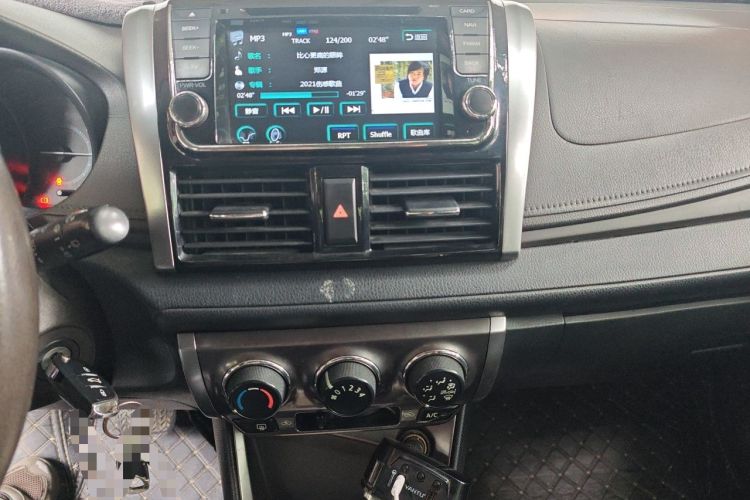 Used Toyota YARiS L Zhi Xuan 2015 1.5E Automatic Charm Edition Audio And AC Panel