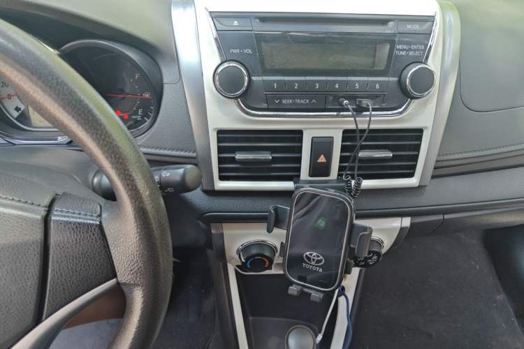 Used Toyota YARiS L Zhi Xuan 2015 1.5G Automatic Xuan Dong Sunroof Special Edition Audio And AC Panel
