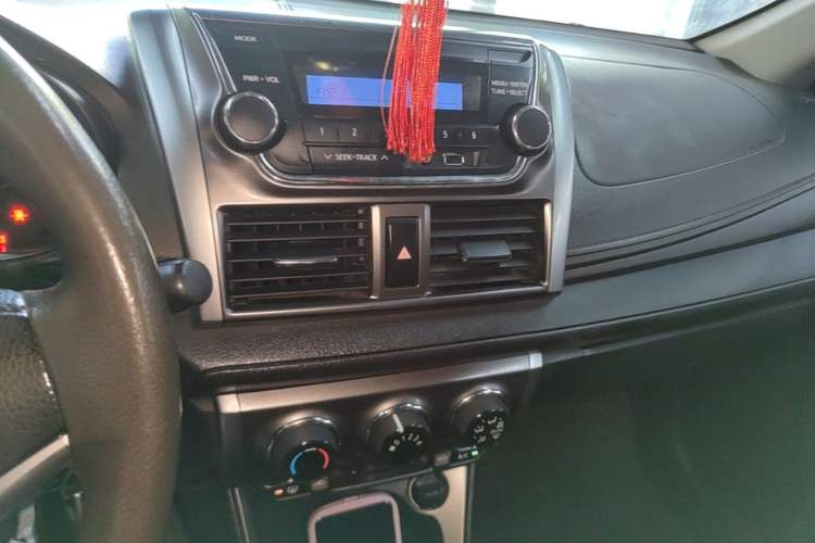 Used Toyota YARiS L Zhi Xuan 2015 1.5E Automatic Charm Edition Audio And AC Panel
