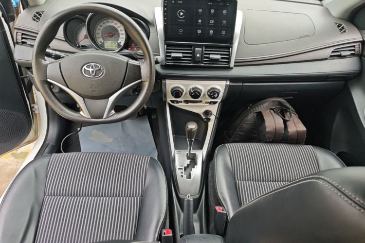 Used Toyota YARiS L Zhi Xuan 2015 1.5G Automatic Xuan Dong Sunroof Special Edition Center Console