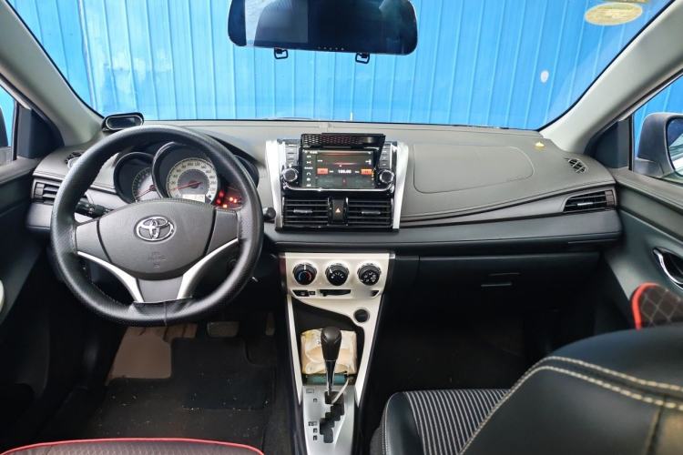 Used Toyota YARiS L Zhi Xuan 2015 1.5G Automatic Xuan Dong Sunroof Special Edition Center Console