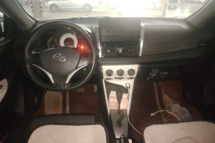 Used Toyota YARiS L Zhi Xuan 2015 1.5G Automatic Xuan Dong Sunroof Special Edition Center Console