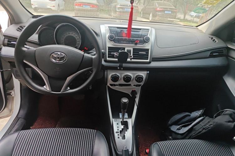 Used Toyota YARiS L Zhi Xuan 2015 1.5G Automatic Xuan Dong Sunroof Special Edition Center Console