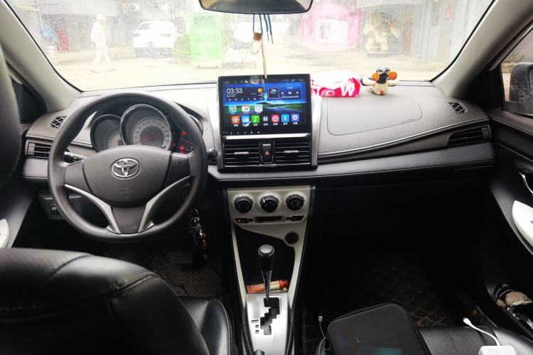 Used Toyota YARiS L Zhi Xuan 2015 1.5G Automatic Xuan Dong Sunroof Special Edition Center Console