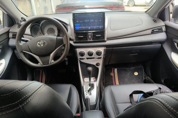 Used Toyota YARiS L Zhi Xuan 2015 1.5G Automatic Xuan Dong Sunroof Special Edition Center Console