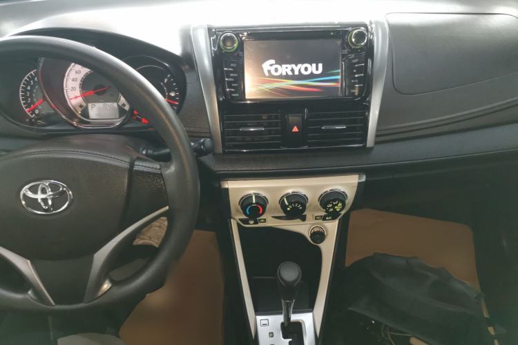 Used Toyota YARiS L Zhi Xuan 2015 1.5G Automatic Xuan Dong Sunroof Special Edition Center Console