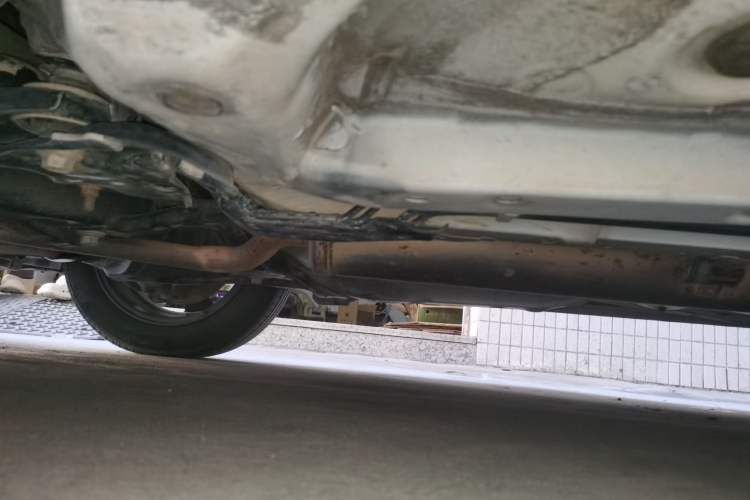Used Toyota YARiS L Zhi Xuan 2015 1.5E Automatic Charm Edition Chassis Front Left