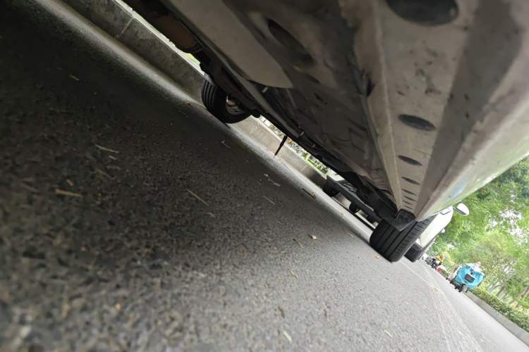 Used Toyota YARiS L Zhi Xuan 2015 1.5E Automatic Charm Edition Chassis Front Left