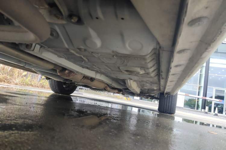 Used Toyota YARiS L Zhi Xuan 2015 1.5E Automatic Charm Edition Chassis Rear Right